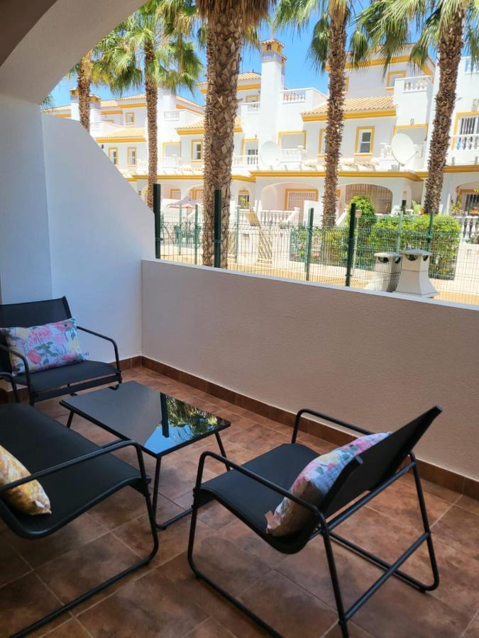 ¡Bajo Precioso Con Salida Directa A La Piscina Comunitaria En Paraiso De Vera! Ngoại thất bức ảnh