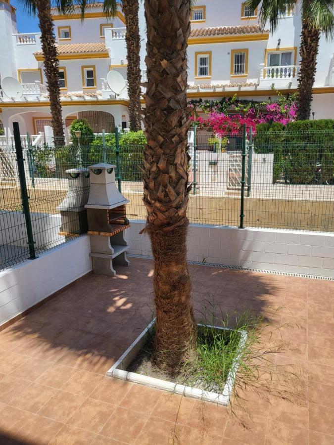 ¡Bajo Precioso Con Salida Directa A La Piscina Comunitaria En Paraiso De Vera! Ngoại thất bức ảnh